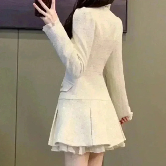 Apricot Elegant Women's Sequin Tweed Pleated Single Breasted Mini Dress - Picture 2 of 7